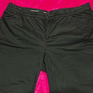 Intro Black shorts 18W